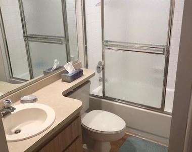 8534 Charter Club Circle - Photo Thumbnail 10