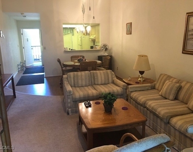 8534 Charter Club Circle - Photo Thumbnail 7