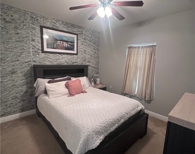 1345 Sweetwater Cove - Photo Thumbnail 10