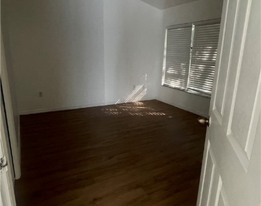 1005 Andalusia Boulevard - Photo Thumbnail 8