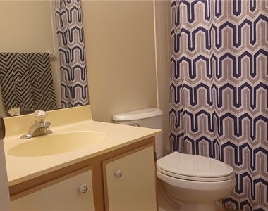 716 Landover Circle - Photo Thumbnail 34