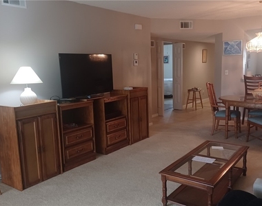 716 Landover Circle - Photo Thumbnail 5
