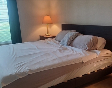 716 Landover Circle - Photo Thumbnail 13