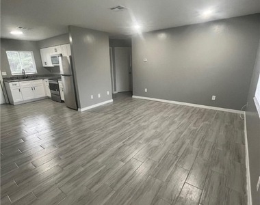 119 Gordon Avenue S - Photo Thumbnail 15