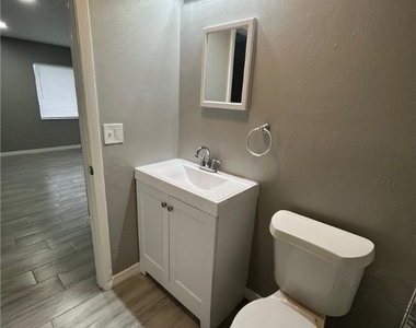 119 Gordon Avenue S - Photo Thumbnail 9