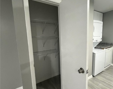 119 Gordon Avenue S - Photo Thumbnail 6