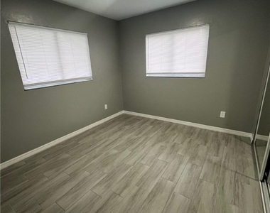 119 Gordon Avenue S - Photo Thumbnail 13