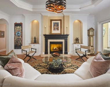 165 Broad Avenue S - Photo Thumbnail 1