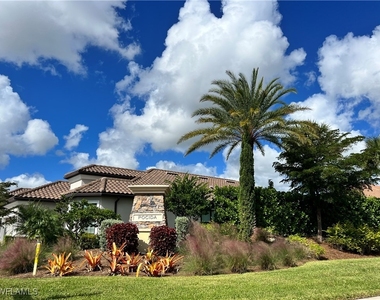 9393 Pocida Court - Photo Thumbnail 4