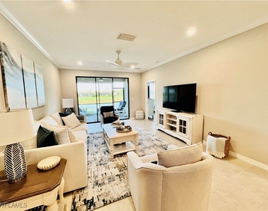 9393 Pocida Court - Photo Thumbnail 15