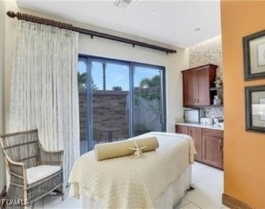 9393 Pocida Court - Photo Thumbnail 33