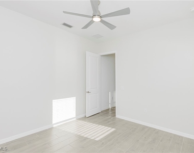 5423 Ternberry Road - Photo Thumbnail 8