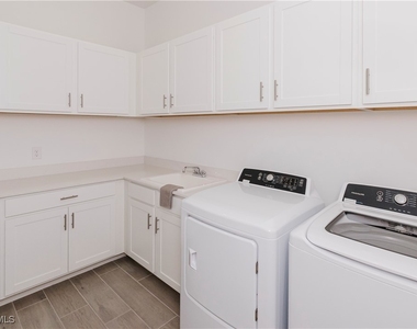 5423 Ternberry Road - Photo Thumbnail 11