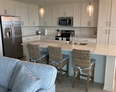 15275 Green Acres Avenue - Photo Thumbnail 4