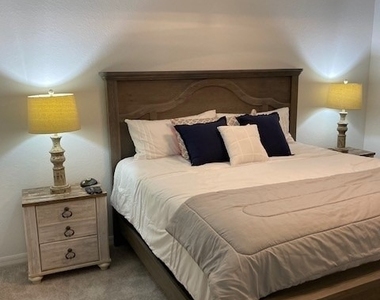 15275 Green Acres Avenue - Photo Thumbnail 9
