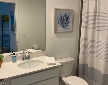 15275 Green Acres Avenue - Photo Thumbnail 16