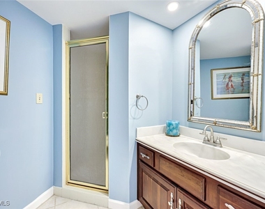 4901 Gulf Shore Boulevard N - Photo Thumbnail 12