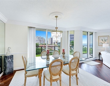 4901 Gulf Shore Boulevard N - Photo Thumbnail 4