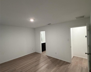 18757 Wembley Vista Trail - Photo Thumbnail 11