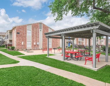 3401 Ocee Street - Photo Thumbnail 2