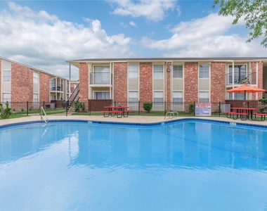 3401 Ocee Street - Photo Thumbnail 3