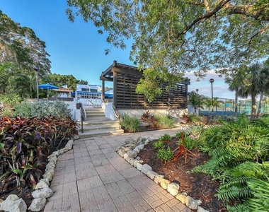 829 Bayport Way - Photo Thumbnail 34