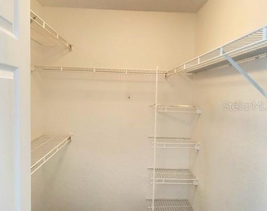 18001 Richmond Place Drive - Photo Thumbnail 7