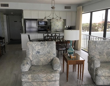 1571 S Atlantic Avenue - Photo Thumbnail 3