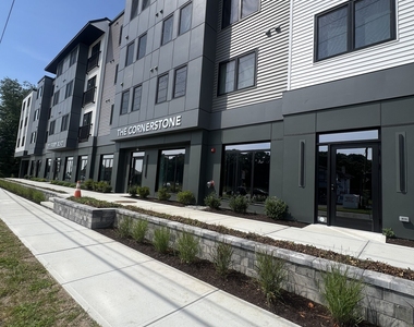 211 Ferry Blvd Boulevard - Photo Thumbnail 14