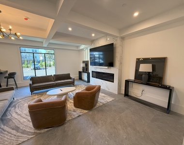 211 Ferry Blvd Boulevard - Photo Thumbnail 9
