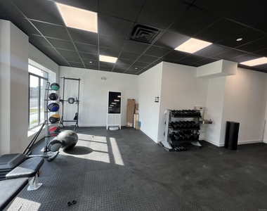 211 Ferry Blvd Boulevard - Photo Thumbnail 11