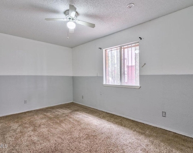 12521 Angie Bombach Avenue - Photo Thumbnail 13