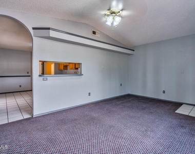 12521 Angie Bombach Avenue - Photo Thumbnail 4