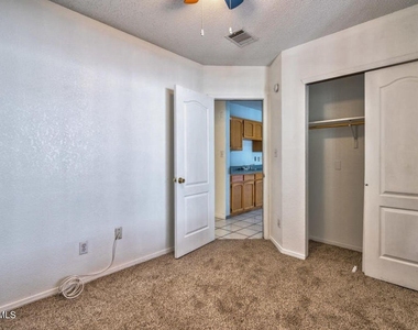 12521 Angie Bombach Avenue - Photo Thumbnail 16