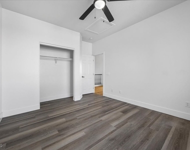 6332 Peggotty Avenue - Photo Thumbnail 29