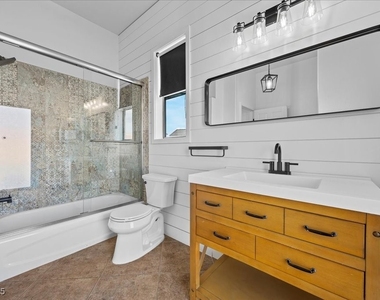 6332 Peggotty Avenue - Photo Thumbnail 32