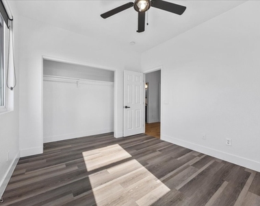 6332 Peggotty Avenue - Photo Thumbnail 25
