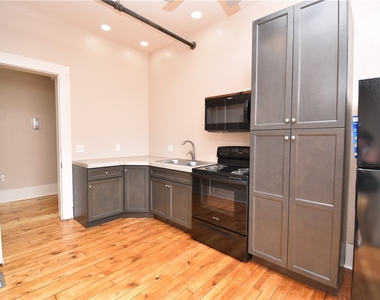 170 Court Street - Photo Thumbnail 2