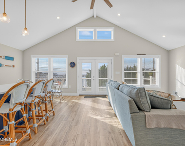 3255 Goa Way - Photo Thumbnail 4