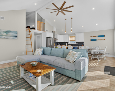 3255 Goa Way - Photo Thumbnail 11