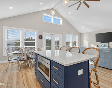 3255 Goa Way - Photo Thumbnail 10