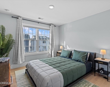 1613 Ocean Avenue - Photo Thumbnail 14