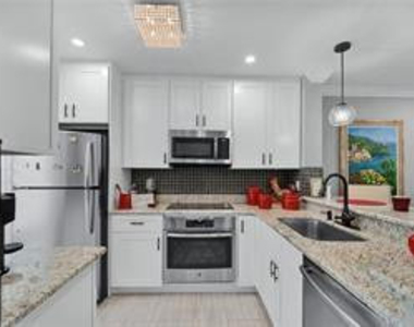 1461 S Ocean Boulevard - Photo Thumbnail 14