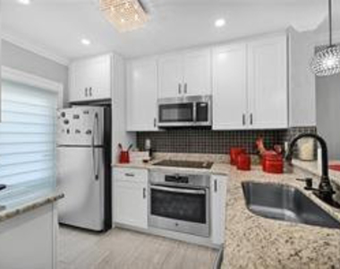 1461 S Ocean Boulevard - Photo Thumbnail 16