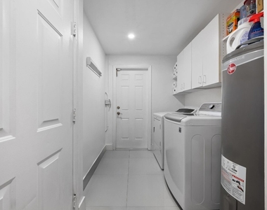 326 Seven Isles Drive - Photo Thumbnail 21