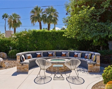 1057 E Marshall Way - Photo Thumbnail 5