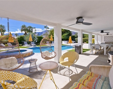 1057 E Marshall Way - Photo Thumbnail 31