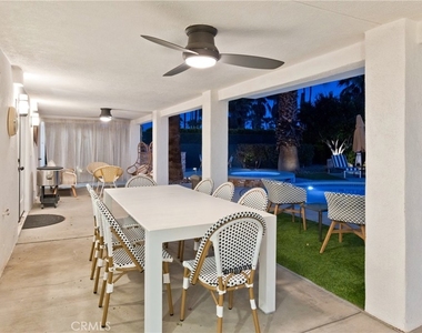 1057 E Marshall Way - Photo Thumbnail 57