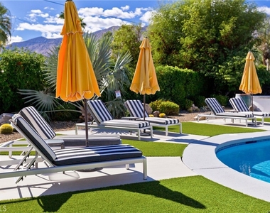1057 E Marshall Way - Photo Thumbnail 39