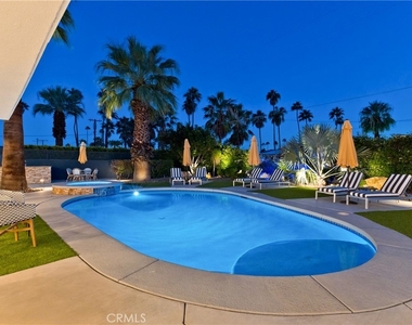 1057 E Marshall Way - Photo Thumbnail 60